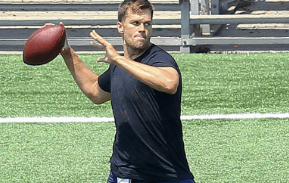 Why Tom Brady Can Never Be Considered the GOAT