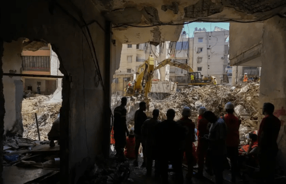 Israeli Airstrikes Kill Hundreds in Lebanon as Regional Conflict&nbsp;Escalates