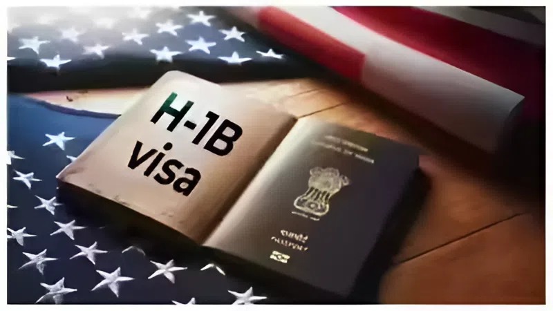 How H1B Visas Hurt American&nbsp;Workers