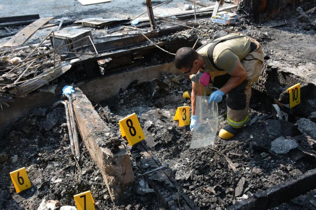 Man Sets Fire to FBI NY&nbsp;Office