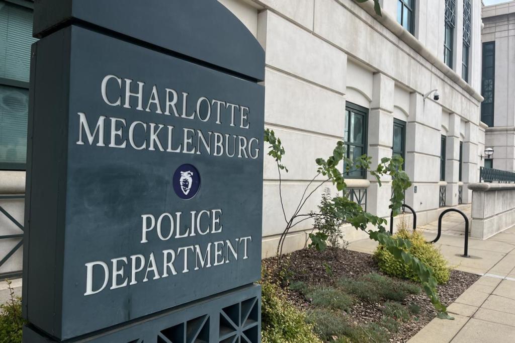 Six North Carolina Officers Named in Racist Text Scandal Names&nbsp;Exposed